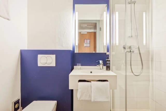 アイビス スタイル パリ レピュブリック-スタンダード ダブルルーム ベッド (複数台)-3