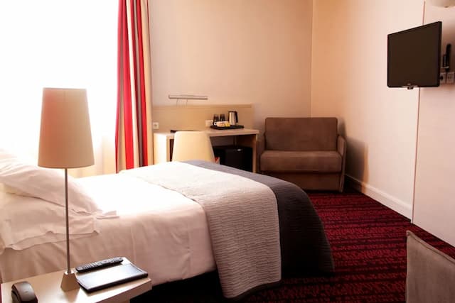 Hôtel Le Richemont-四人房-1