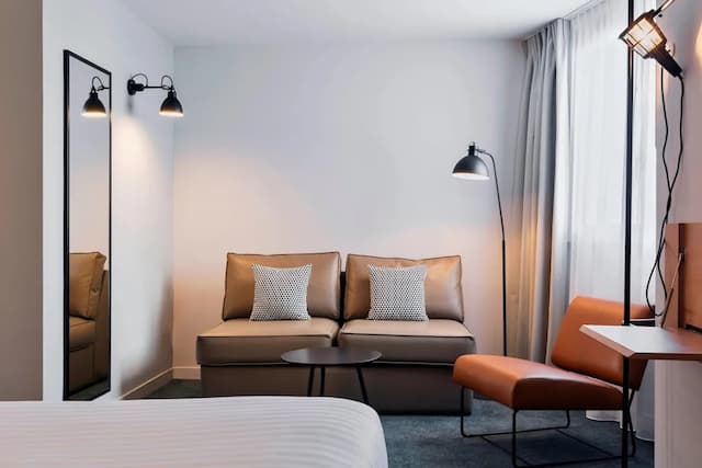 法國巴黎巴士底 Moxy 酒店-家庭客房, 1 張加大雙人床和 1 張沙發床-2