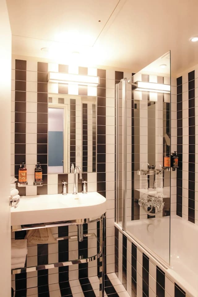 布魯梅艾菲爾飯店-豪華雙床房-5