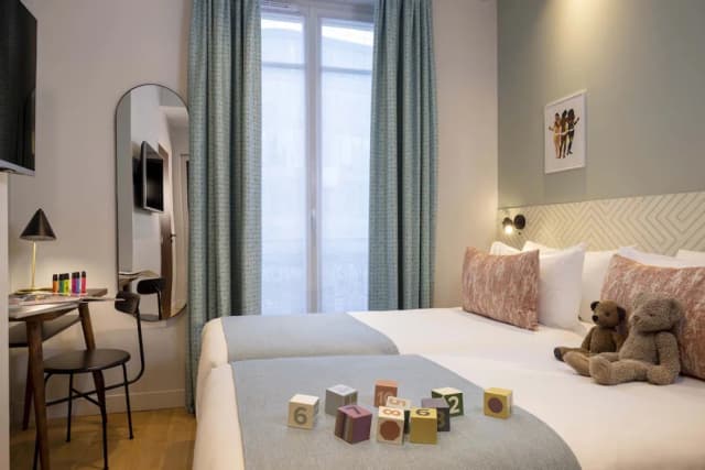 拉丁區馬隆巴黎藝術飯店-Communicating Double Room-5