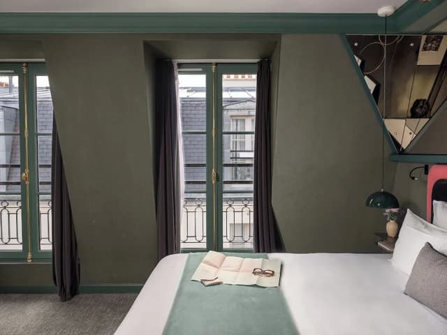 Bob Hotel-Deluxe Double Room (Bob)-3