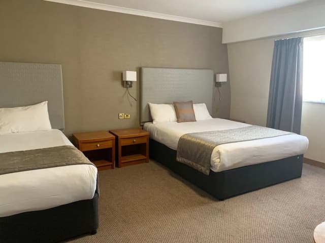 サベラ ホテル サウス ルイスリップ-トリプルルーム-1