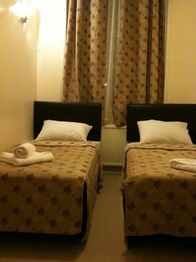 水晶小屋飯店-雙床房, 無障礙, 共用浴室-1