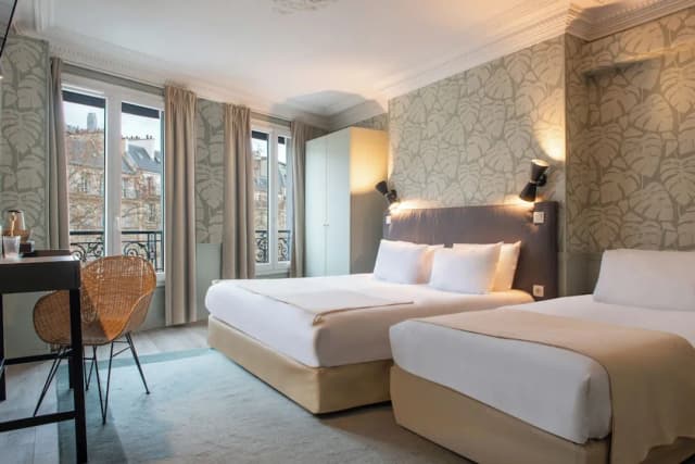 阿瓦馬普羅尼飯店-豪華三人房-1