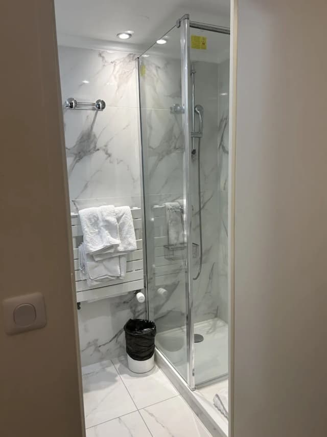 德爾比埃菲爾酒店-經典雙床房-5