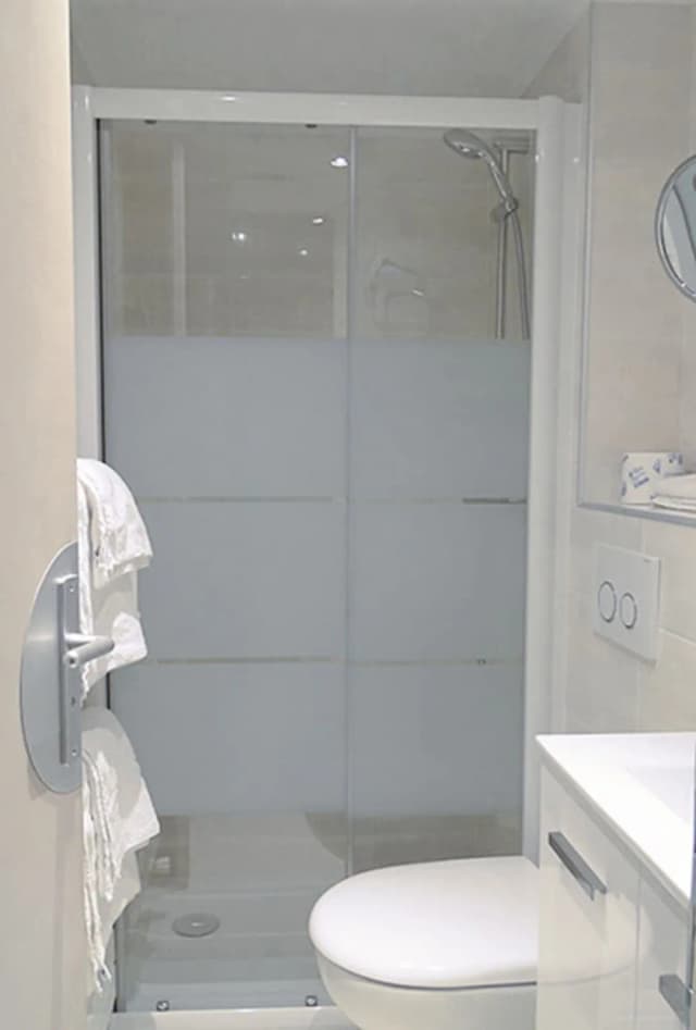 德爾比埃菲爾酒店-經典雙床房-8