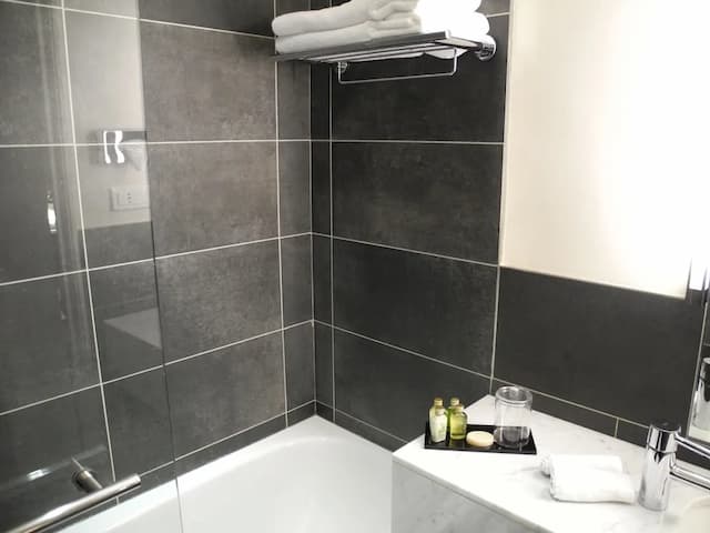 巴士底瑪萊飯店-雙床房-7