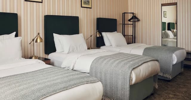 The Columbia-三人房-4