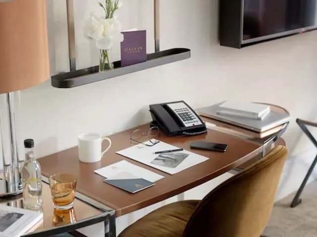 The Athenaeum Hotel & Residences-尊荣双人房-4