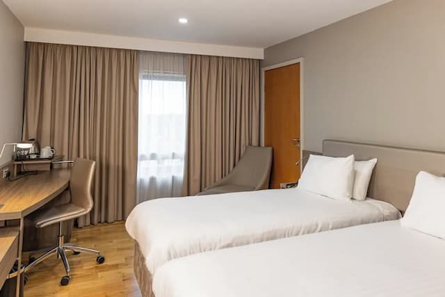 ホリデイ イン ロンドン - ウエスト by IHG-スタンダード ルーム シングルベッド 2 台-7