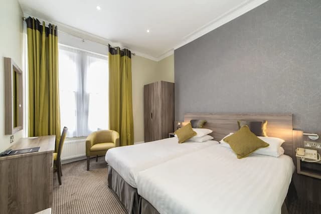 鳳凰酒店-行政雙床房-3