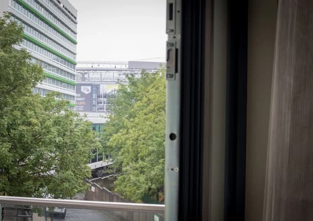 St George Hotel Wembley-Superior Double Room-6