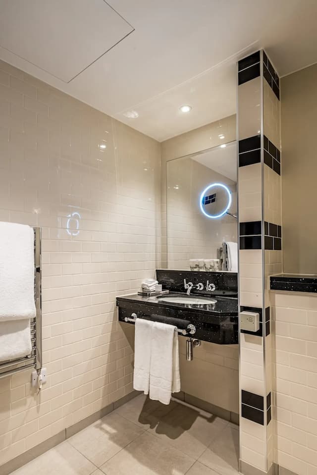 The Clermont London, Victoria-Suite-2