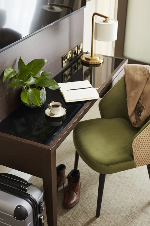 The Clermont London, Victoria-Classic Room, 1 King Bed-3