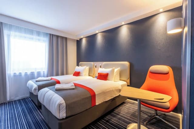 ホリデイ イン エクスプレス ロンドン - クロイドン by IHG-スタンダード ルーム シングルベッド 2 台 (with Free Hot Breakfast)-1