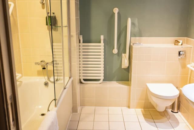 レッド ライオン ホテル ヒリンドン-ファミリー ルーム-25