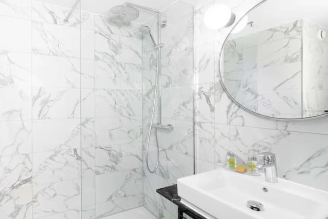 Hilton Garden Inn London Heathrow Airport-华丽双人房, 1 张特大床-4