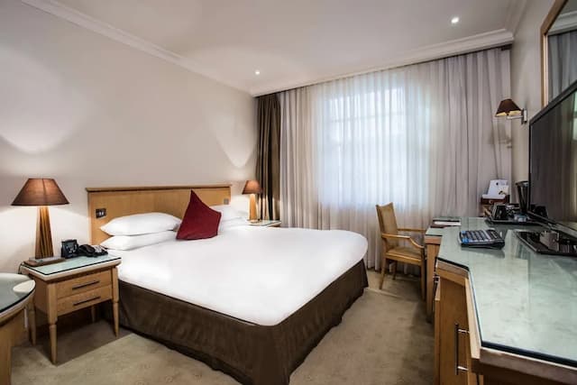 倫敦法院酒店-標準雙人房-1