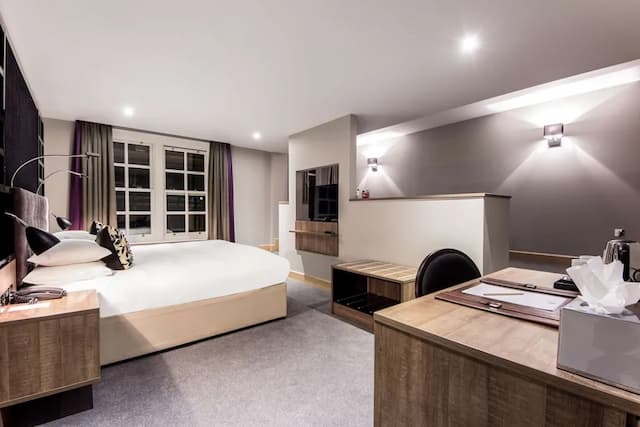 倫敦法院酒店-豪華客房-1