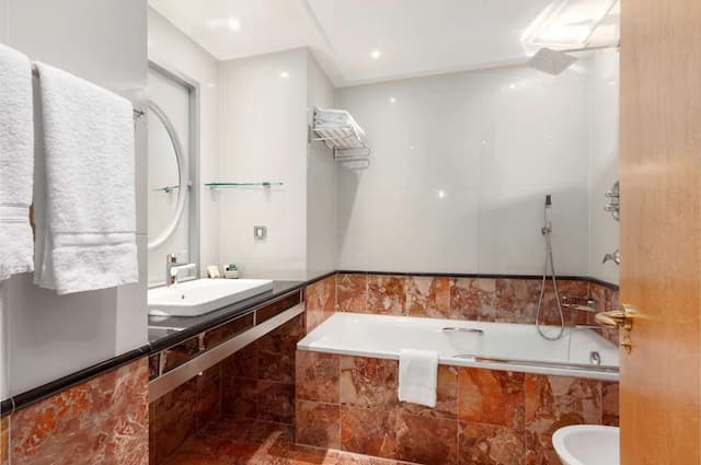 倫敦法院酒店-豪華客房-3