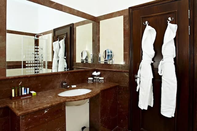 倫敦法院酒店-套房, 1 間臥室-5