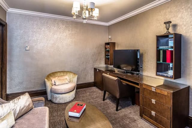 倫敦法院酒店-套房, 1 間臥室-1