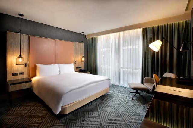 Hilton London Bankside-Executive Room, 1 King Bed - Lounge Access-1