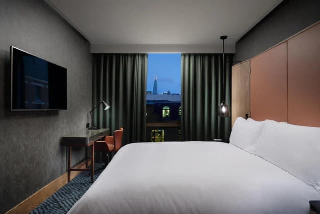 Hilton London Bankside-Executive Suite, 1 King Bed - Lounge Access-4