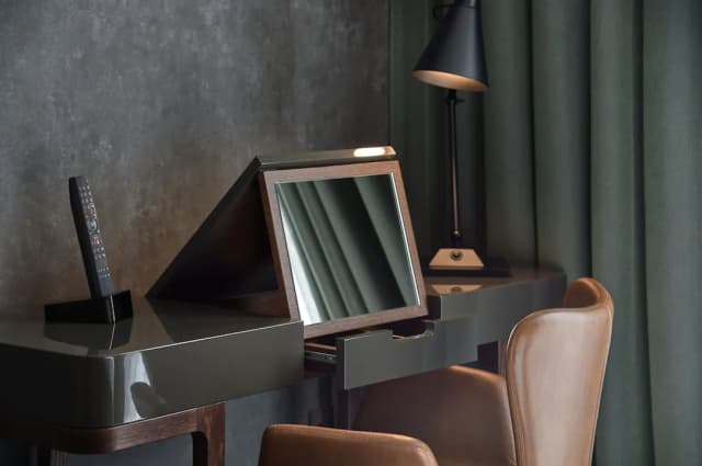 Hilton London Bankside-Guest Room-2