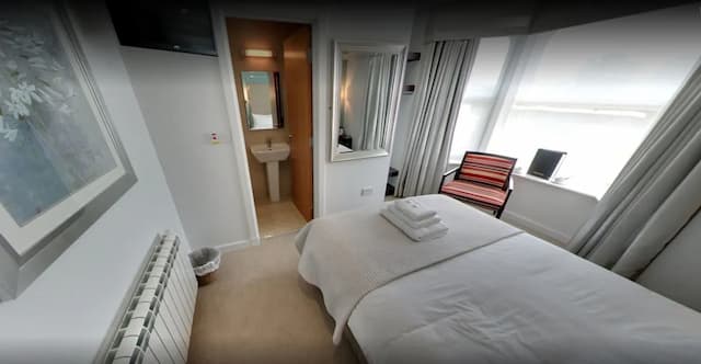 マクカファティーズ ゲストハウス-ダブルルーム-4