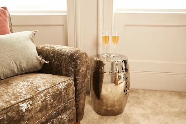 The Bull and The Hide-Suite-3