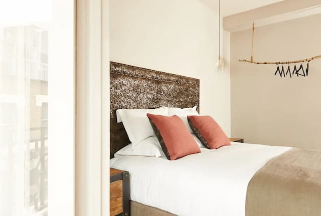 The Bull and The Hide-Suite-2