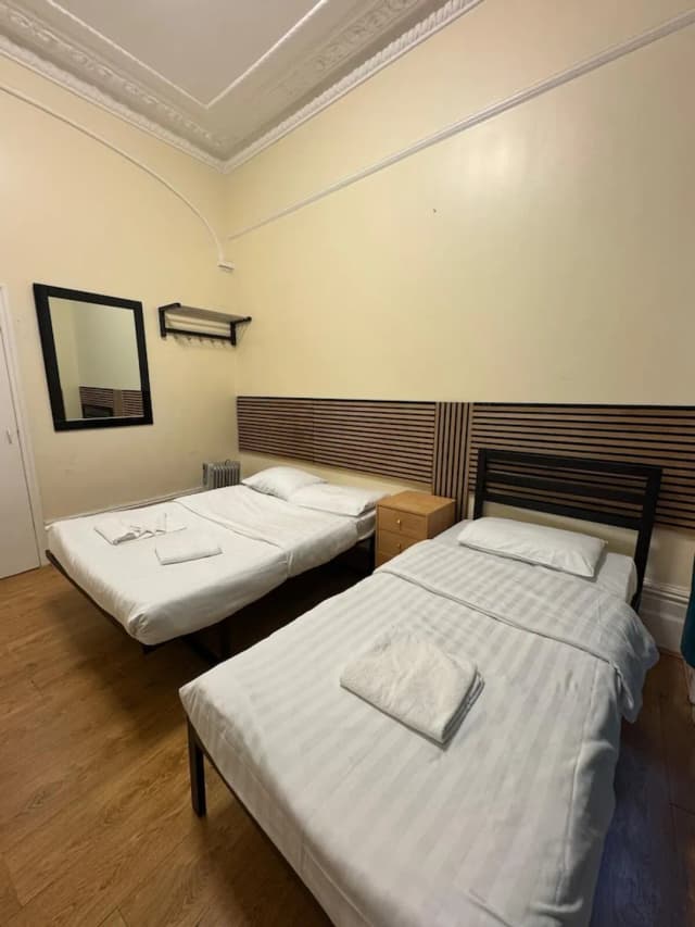 安瓦爾之家-三人房 (37 Collingaham Place)-16