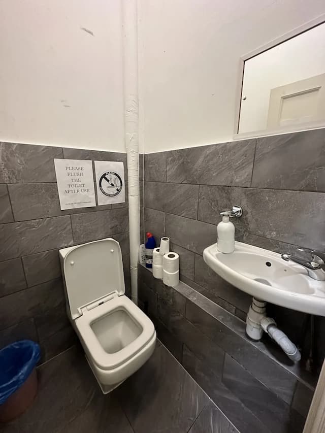 朗斯黛爾酒店-基本單人房 (Shared Bathroom)-5