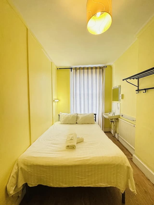 朗斯黛爾酒店-基本雙人房 (Shared Bathroom)-2