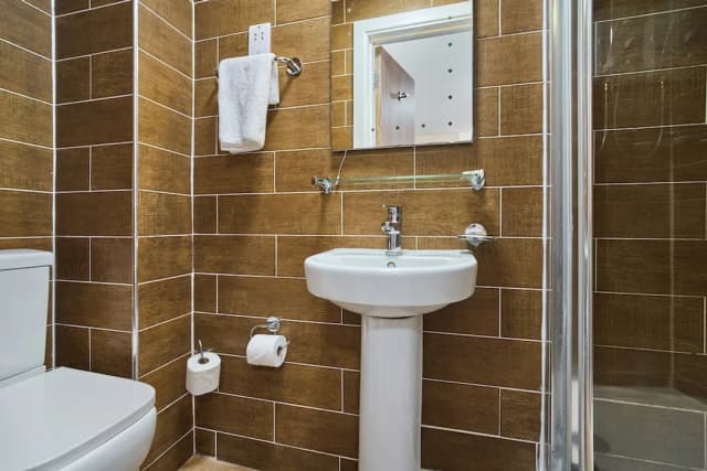 Lucky 8 Hotel-Superior Single Room-14