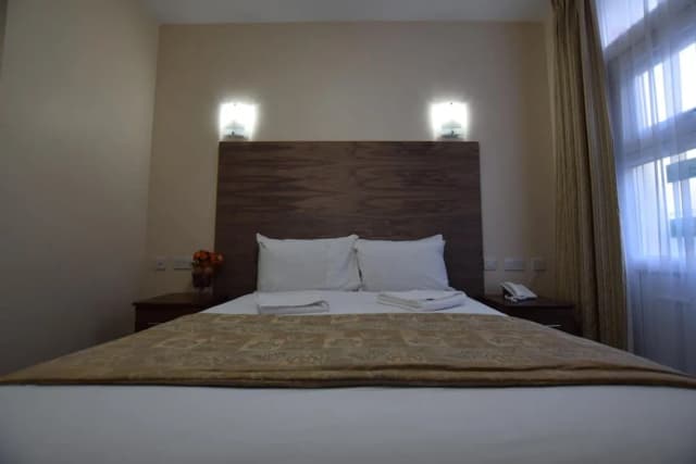 Lucky 8 Hotel-Superior Single Room-6