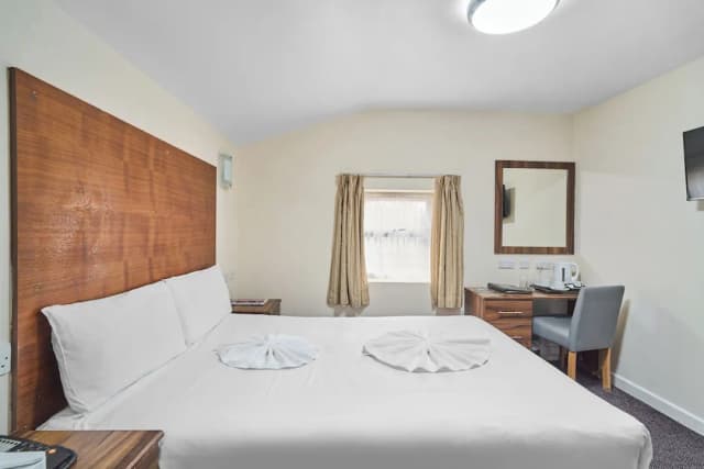 Lucky 8 Hotel-Superior Single Room-10