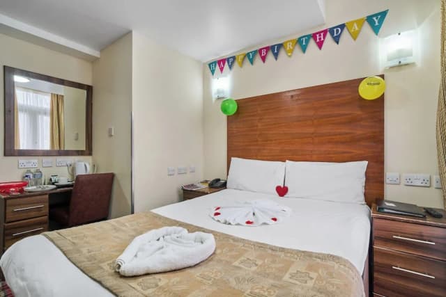 Lucky 8 Hotel-Superior Double Room-15
