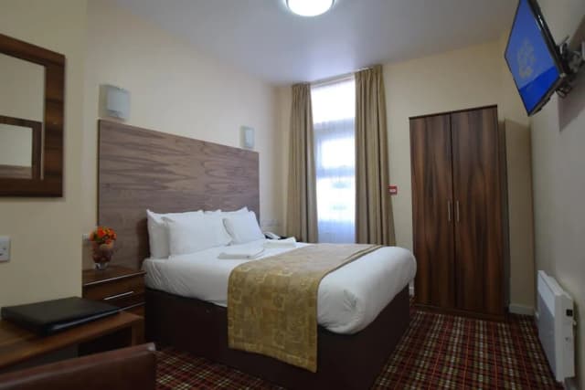Lucky 8 Hotel-Superior Double Room-11