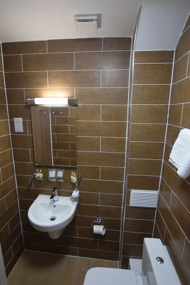 ラッキー 8 ホテル-スーペリア 4 人部屋-5