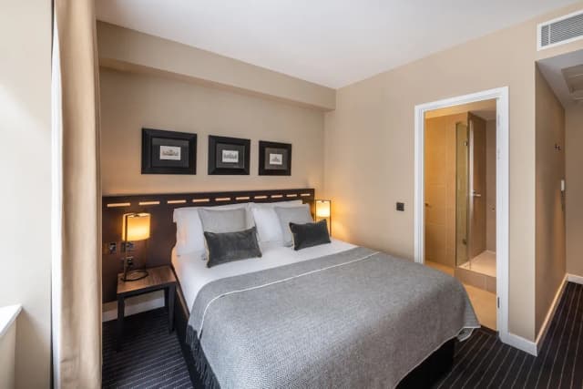 維多利亞住宅酒店-標準雙人房-3