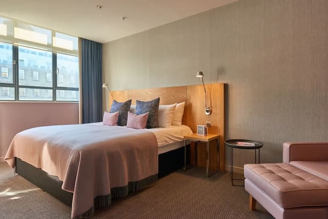 Apex City of London Hotel-Deluxe King-1
