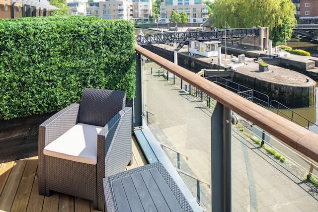 布倫特福德拉克假日飯店 - IHG 旗下飯店-尊榮客房, 1 張特大雙人床, 陽台 (Canal View)-27