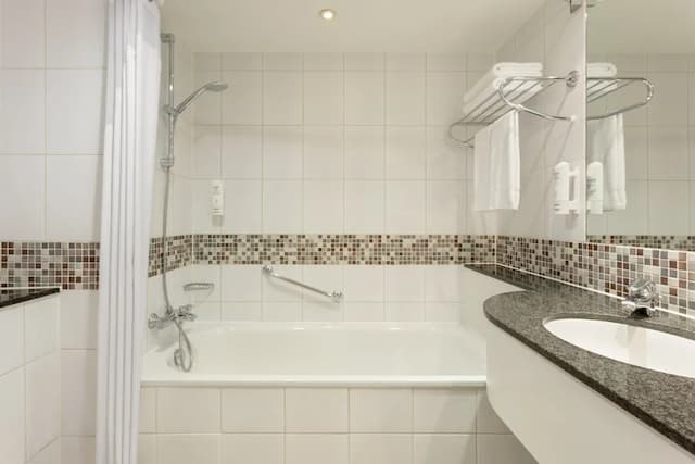 布倫特福德拉克假日飯店 - IHG 旗下飯店-標準客房, 1 張加大雙人床-32