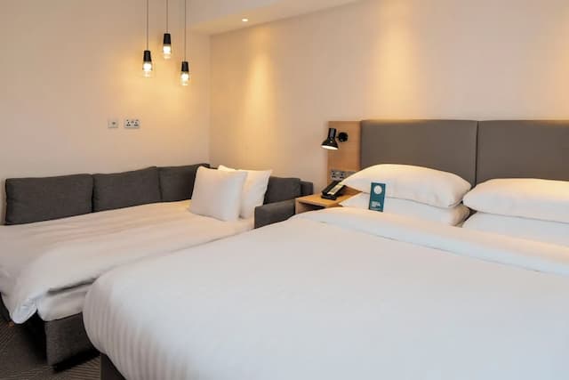 布倫特福德拉克假日飯店 - IHG 旗下飯店-標準客房, 1 張加大雙人床和 1 張沙發床-13