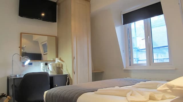 알함브라 호텔-스탠다드 더블룸, 앙스위트-6