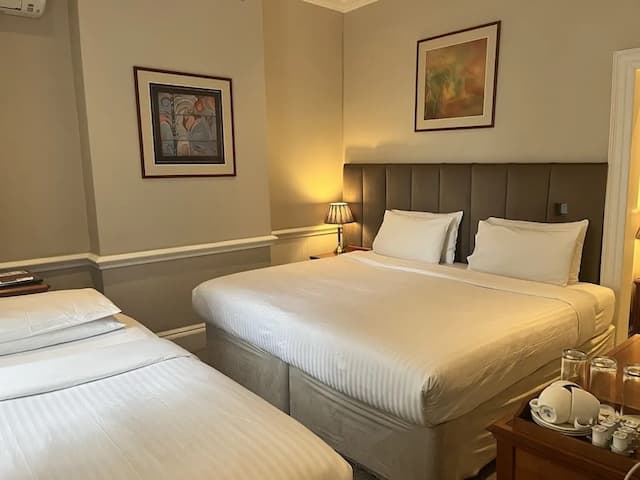 Staunton Hotel-Triple Room, Ensuite-13