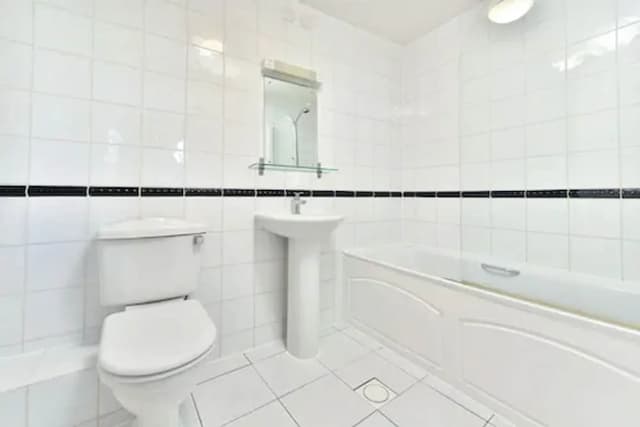 Euro Hotel-Double Room, Ensuite-7